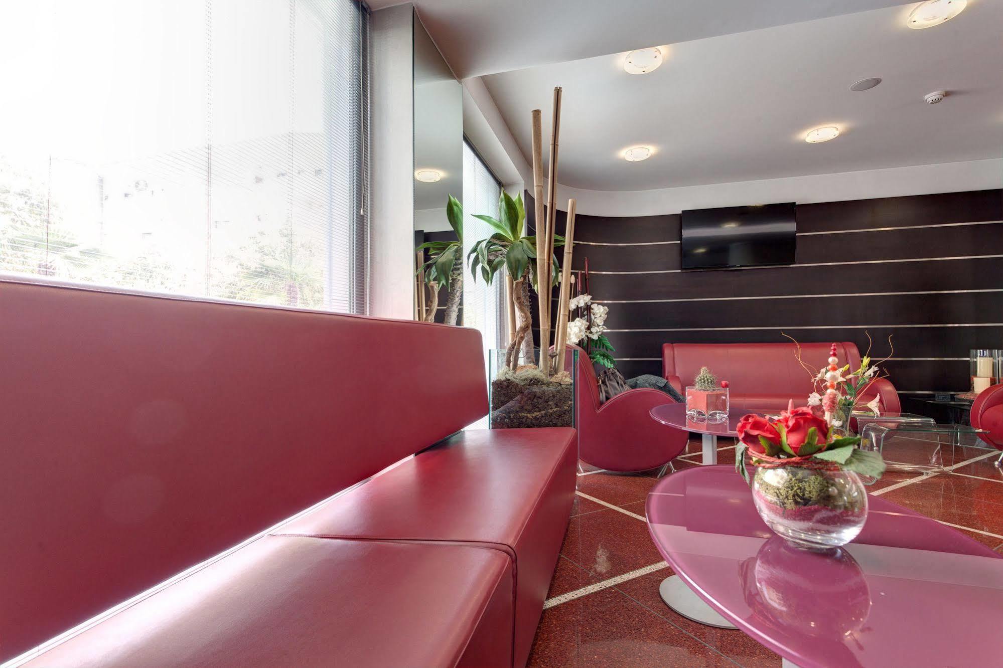 Majorana Hotel